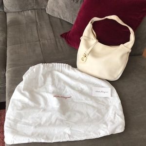 New Lower Price !  Salvatore Ferragamo Pebbled Leather Zip Hobo Bag